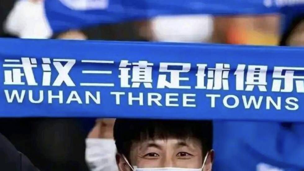 “宗主”胡歌与“飞流”吴磊合体出席。