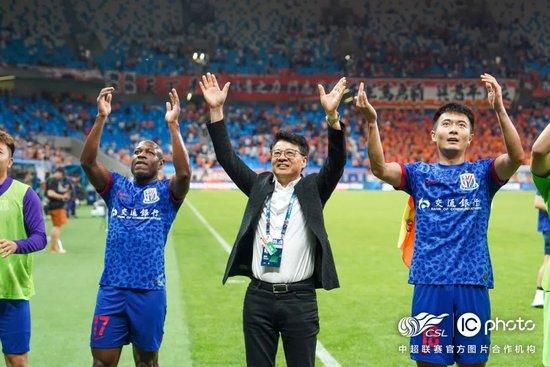 漫威之父野心勃勃：斯坦·李更名洛杉矶动漫大会 2016-09-29 近日，“漫威之父”斯坦·李将他的个人动漫博览会“Stan Lee's Comikaze Expo”重新命名：斯坦·李洛杉矶动漫大会（Stan Lee's Los Angeles Comic Con）。