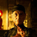 而短暂的黑屏之后，预告的剪辑换做狂 母亲节快乐！
